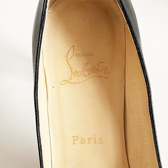 LOUBOUTIN - Authentic Black Leather Stiletto - Picture 7 of 9